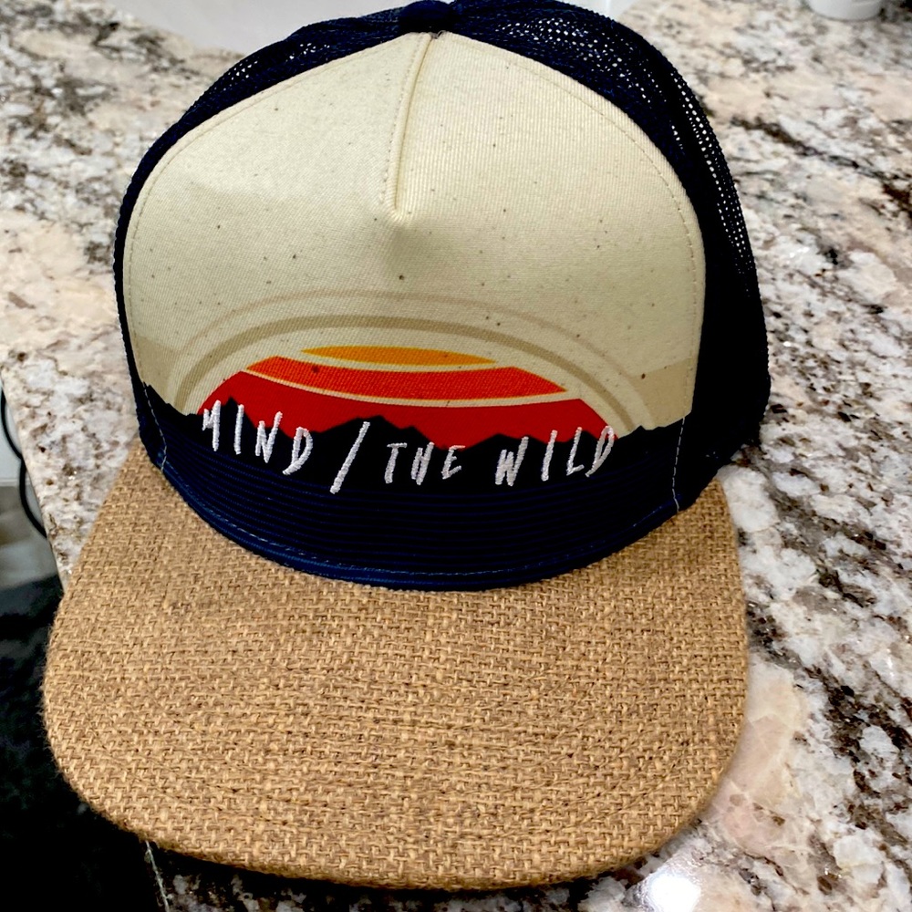 Trucker hat